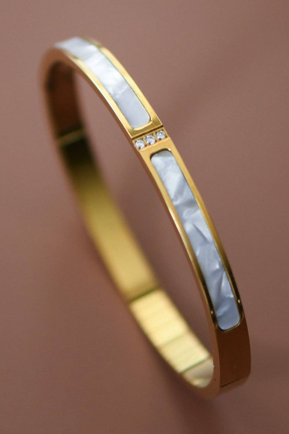 The Ivory Line 18K Gold Bangle